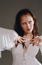 LOLA TUNG for Polyester Magazine, February 2025