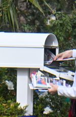 MIA GOTH Empties Out Her Very Full Mailbox in Pasadena 01/31/2025