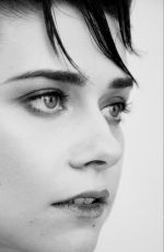 MOLLY BROWN for Schon Magazine, February 2025