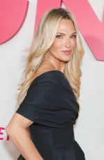 MOLLY SIMS at Kinda Pregnant Premiere in New York 02/03/2025