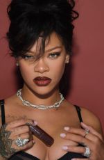 RIHANNA for Fenty Beauty: Gloss Bomb Shimmer Stix 2025