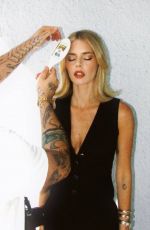 SAMARA WEAVING - Instagram Photos 02/27/2025