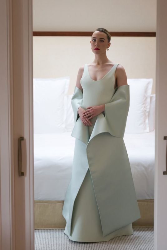 SAOIRSE RONAN for Louis Vuitton 02/16/2025