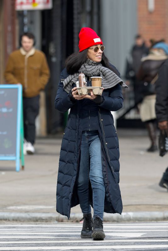 SARAH SILVERMAN Out for a Beverage in New York City 02/03/2025