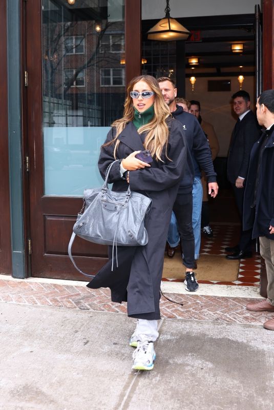 TATE MCRAE Heading to SNL Rehearsals in New York 02/27/2025