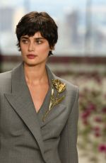 TAYLOR HILL at Carolina Herrera Fall RTW 2025 Fashion Show at NYFW in New York City 02/10/2025