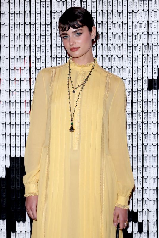 TAYLOR HILL at Etro Fashion Show at Milan Fashion Week in Milan 02/27/2025