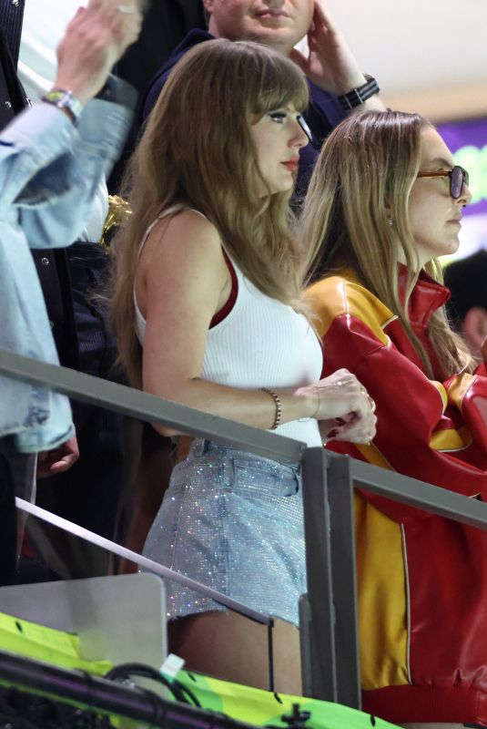 TAYLOR SWIFT at Super Bowl LIX at Caesars Superdome in New Orleans 02/09/2025