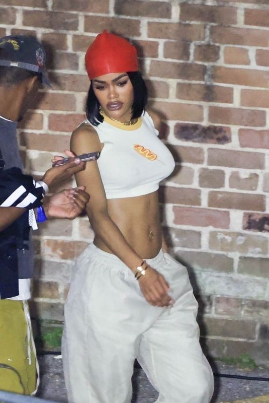 TEYANA TAYLOR Arrives at 2025 Fanatics Super Bowl Party in New Orleans 02/08/2025