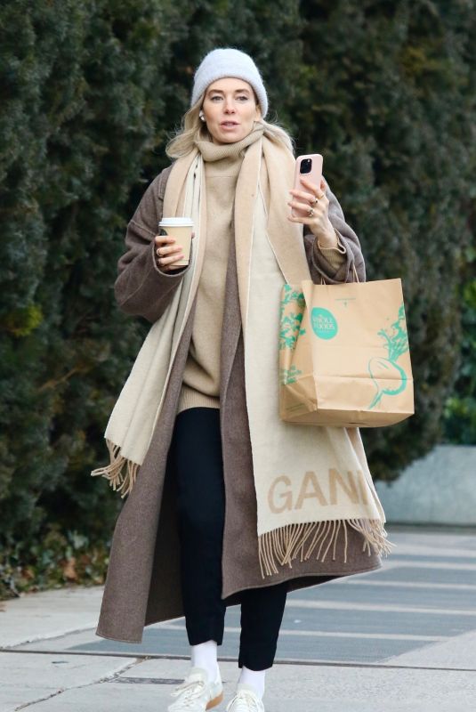 VANESSA KIRBY Out Shopping in New York 02/05/2025