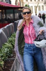 VOGUE WILLIAMS in a Patterned Pink Shirt and Denim Arrives at Global Offices 02/05/2025