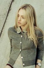 AMANDA SEYFRIED in L