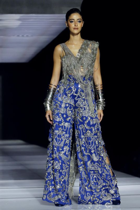ANANYA PANDAY at Anamika Khanna at Lakme Fashion Week 03/26/2025