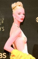 ANYA TAYLOR-JOY - Fotobuch, March 2025