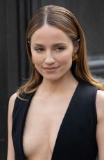 DIANNA AGRON Arrives at Nina Ricci Show at Paris Fashion Week 03/04/2025