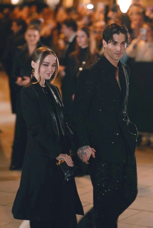 DOVE CAMERON and Damiano David Arrives at Tom Ford Fashion Show in Paris 03/05/2025
