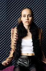 FIONA APPLE for Entertainment Weekly, July 1997