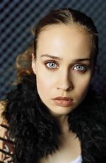 FIONA APPLE for Entertainment Weekly, July 1997