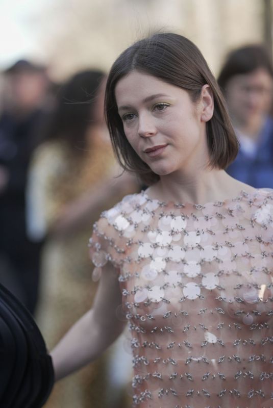 GEORGINA AMOROS Arrives at Rabanne Womenswear Fall/Winter 2025-2026 Show in Paris 03/06/2025