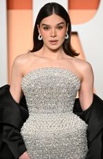 HAILEE STEINFELD at 2025 Vanity Fair Oscar Party in Beverly Hills 03/02/2025