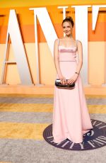 IRIS APATOW at 2025 Vanity Fair Oscar Party in Beverly Hills 03/02/2025