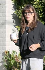 JENNIFER GARNER Out and About in Los Angeles 03/07/2025