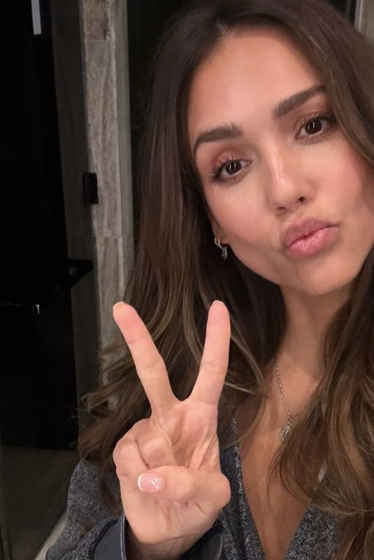 JESSICA ALBA - Instagram Photos 03/23/2025