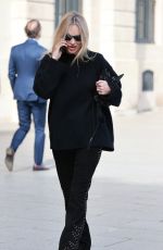 KATE MOSS Out and About in Paris 03/07/2025