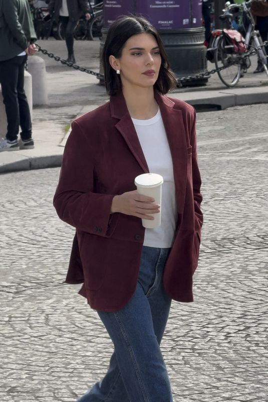 KENDALL JENNER at a L