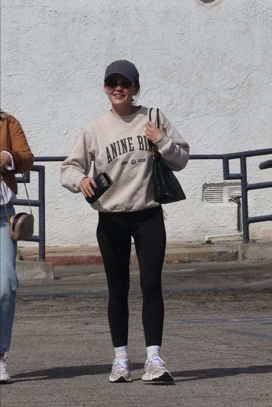 LUCYAHALE Out for Lunch in Los Angeles 03/16/2025