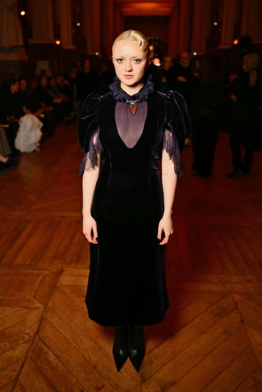 MAISIE WILLIAMS at McQueen Fashion Show at Paris Fashion Week 03/08/2025