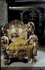 MENA SUVARI for Modern Luxury, January 2004