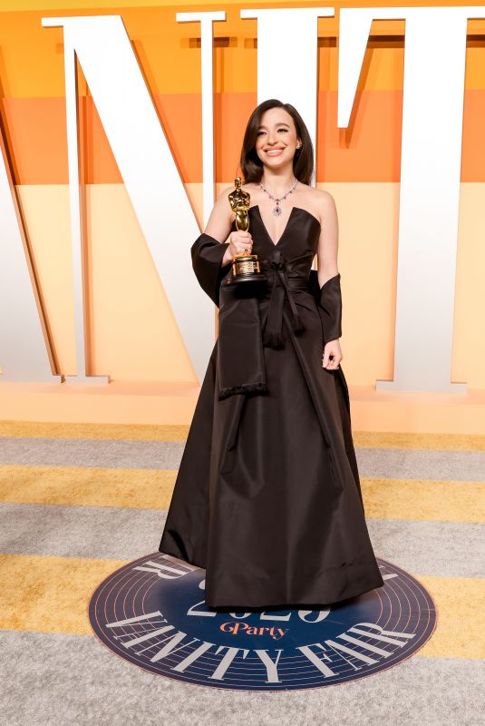 MIKEY MADISON at 2025 Vanity Fair Oscar Party in Beverly Hills 03/02/2025