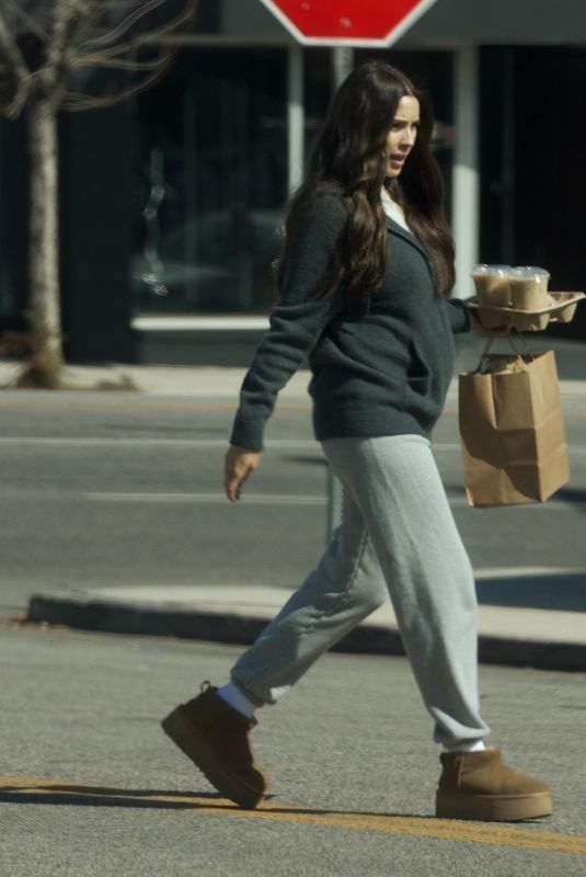 Pregnant OLIVIA CULPO Out and About in Encino 03/10/2025
