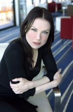 RENEE ZELLWEGER for Self Assignment, October 2004