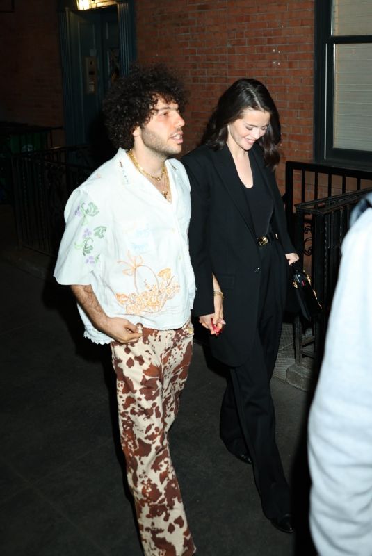 SELENA GOMEZ and Benny Blanco Arrives for Dinner at 4 Charles Prime Rib in New York City 03/18/2025