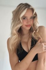 STERRE MEIJER - Instagram Photos 03/14/2025