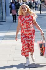 VANESSA FELTZ Leaves Her Vanessa Show 03/27/2025