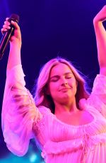 ADDISON RAE Performs at Coachella Valley Music and Arts Festival in Indio 04/13/2025