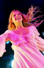 ADDISON RAE Performs at Coachella Valley Music and Arts Festival in Indio 04/13/2025