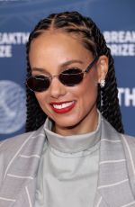 ALICIA KEYS at 11th Breakthrough Prize Ceremony at Barker Hangar 04/05/2025