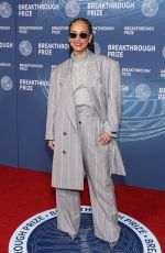 ALICIA KEYS at 11th Breakthrough Prize Ceremony at Barker Hangar 04/05/2025