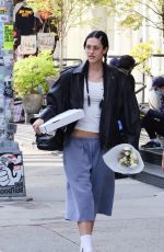 AMALIA HAMLIN and Her Friend TALA Out for Pizza to go in New York City 04/23/2025