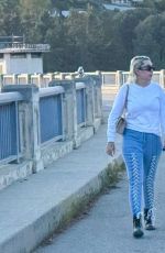 AMANDA BYNES and Liam Poulsen Out Hiking in Hollywood 04/11/2025