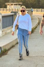 AMANDA BYNES and Liam Poulsen Out Hiking in Hollywood 04/11/2025