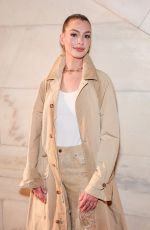 ANNE HATHAWAY at Ralph Lauren Collection Fall 2025 in New York 04/17/2025