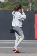 AUBREY PLAZA Leaves Pilates class in Los Angeles 04/21/2025