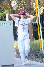 AUBREY PLAZA Out for a Quiet Breakfast Run in Los Angeles 04/11/2025
