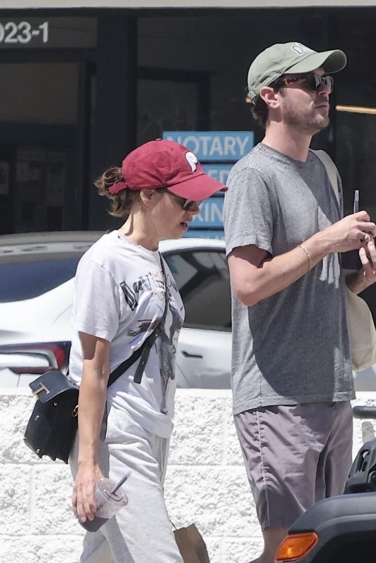 AUBREY PLAZA Stepped Out for a Workout Session in Los Angeles 04/16/2025