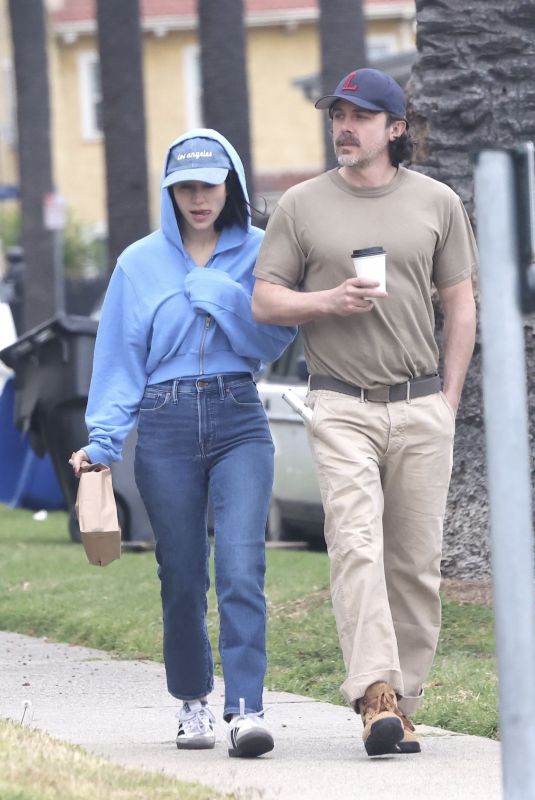 CAYLEE COWAN and Casey Affleck Out for Coffee in Los Angeles 04/17/2025